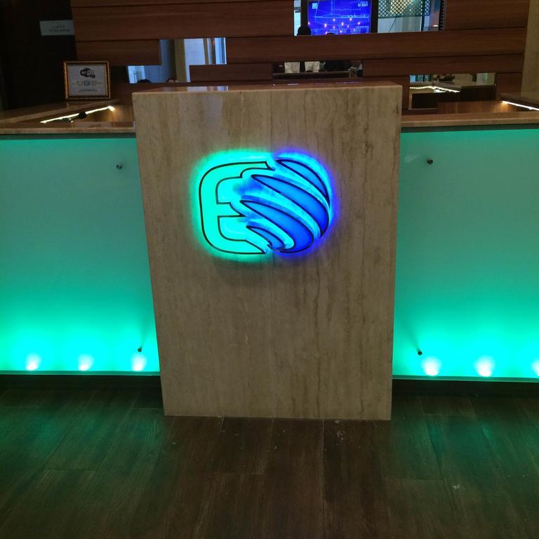 Everest International Hotel دبي المظهر الخارجي الصورة